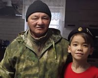 Астраханский участник СВО встретился с написавшим письмо мальчиком