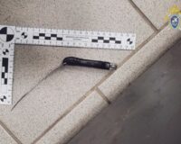 В Тульской области грабитель магазина два раза ударил ножом покупателя
