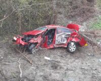 Машина всмятку: в Рязанской области опрокинулся легковой автомобиль