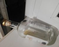 Житель Тулы попал в реанимацию после падения на него бутылки с балкона