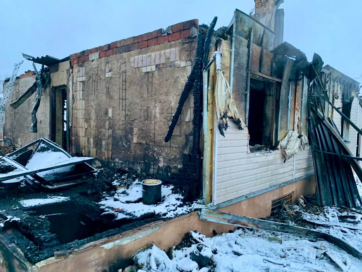 наемники нато на украине. атака на белгородскую область. пожар в здании. атака на белгород. трупы польских наемников на украине.