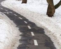 Голый бегал по улице