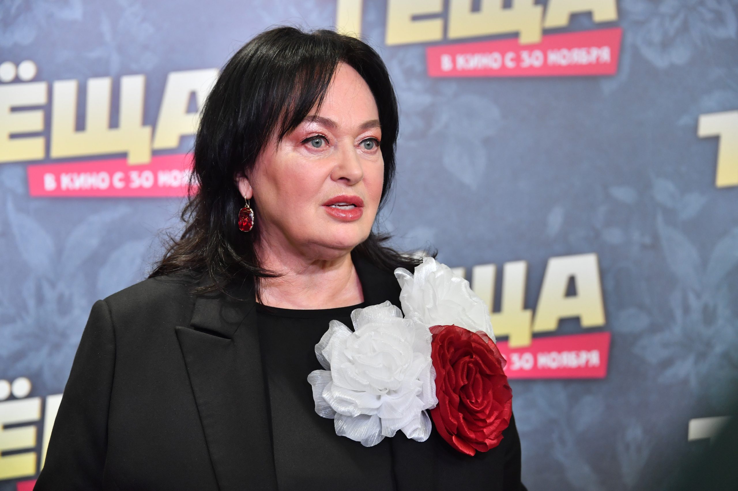 Лариса Гузеева-min