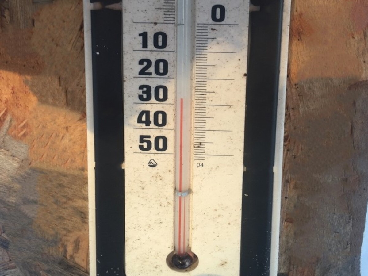 Многие жители Новгородчины Новый год встречали при свечах