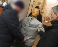 После удара ножом подозреваемый лег спать