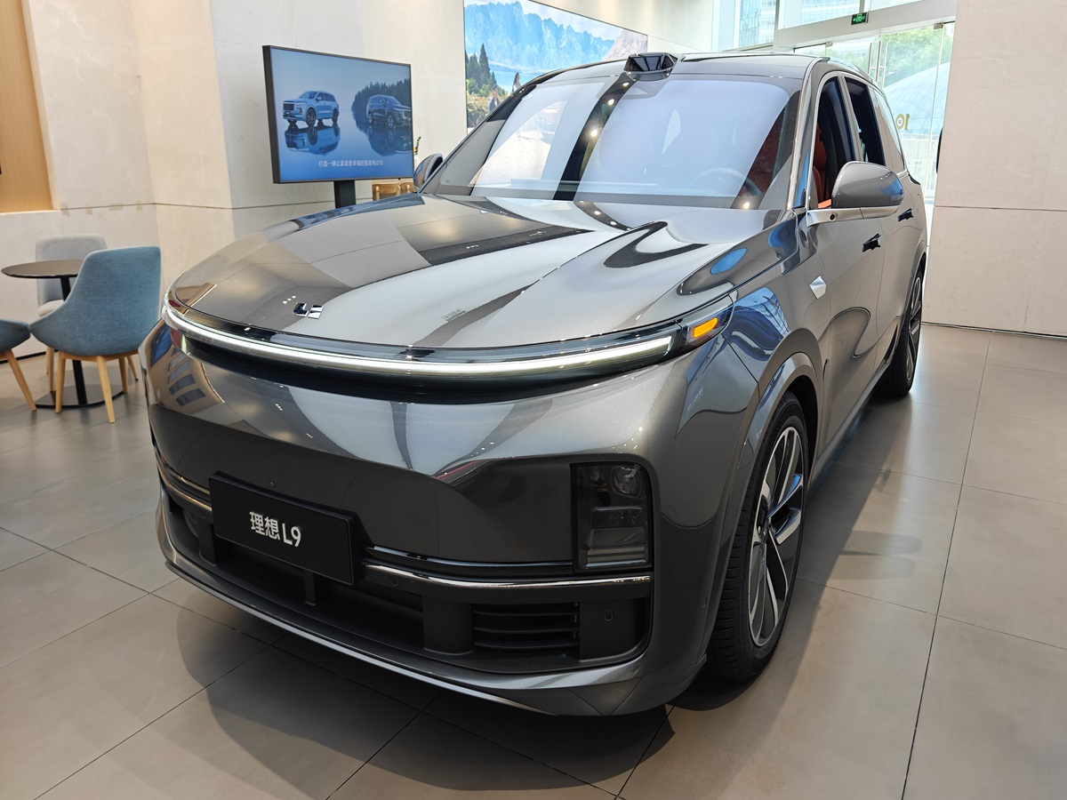 Россияне массово жалуются на китайский автопром: эта особенность превратит машину в "кирпич"