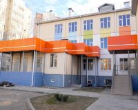 В Астрахани отремонтировали подъезд к детсаду в микрорайоне Бабаевского