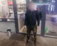 В Астрахани сотрудники ГИБДД задержали пьяного парня на чужой машине