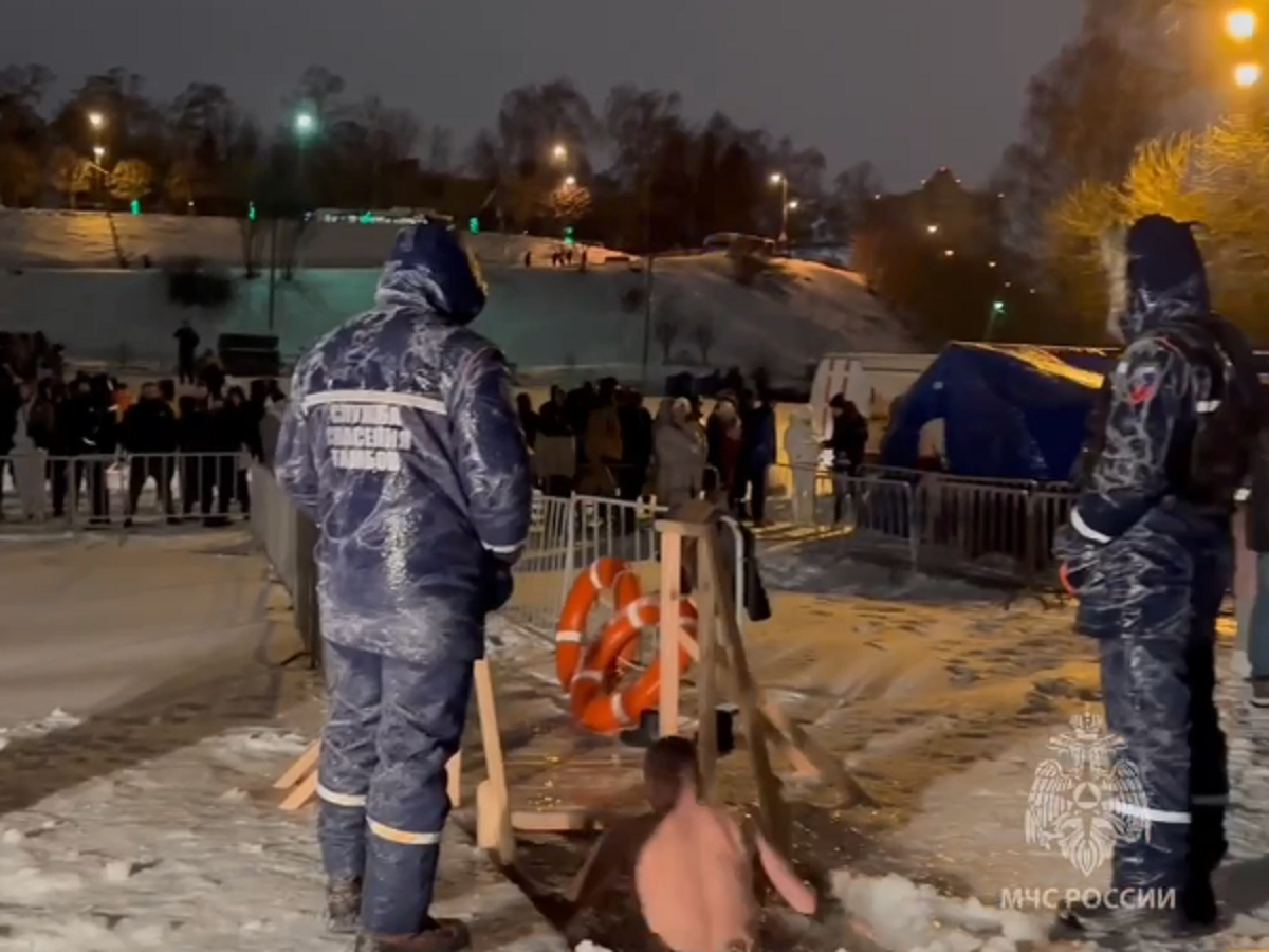 В Тамбовской области на Крещение 7 тысяч человек окунулись в купель