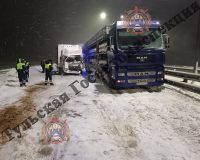 В Тульской области при столкновении большегрузов пострадал водитель