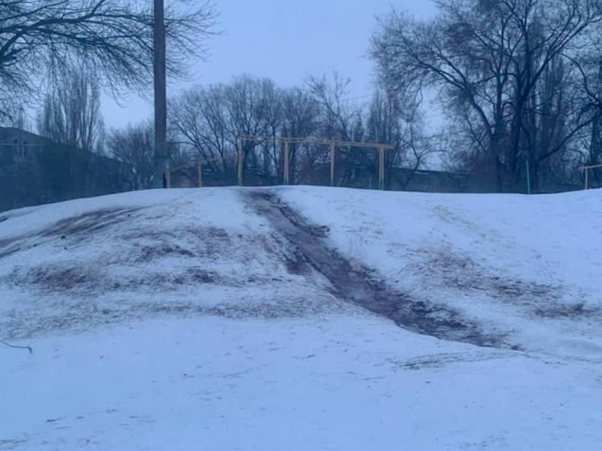 школьный двор и смех. школа школа я скучаю любовные истории. текст про школу. осень школа. последний звонок 2012.