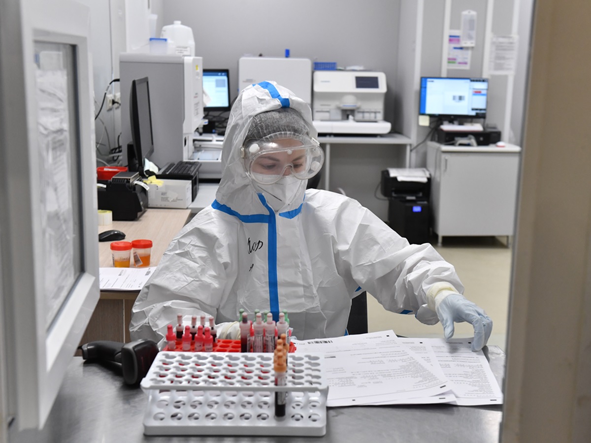 Эффективен против супербактерий: ученые создали антибиотик от "неуязвимых" инфекций