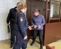 В Старой Руссе женщина расправилась с двумя мужчинами