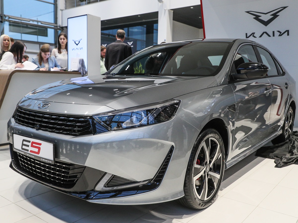 "Китайцы" завоевали Россию: топ-3 лучших седанов на рынке, которые удивят автолюбителей