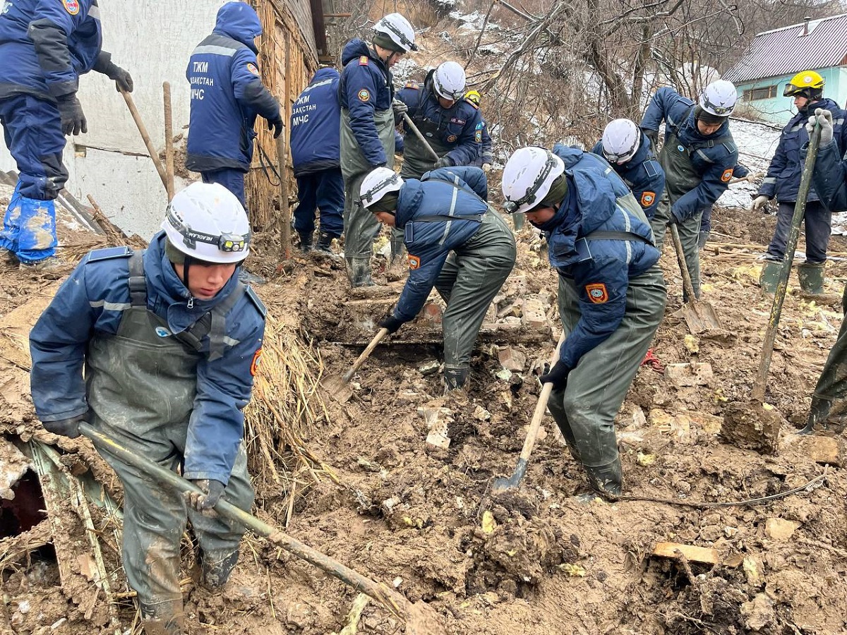Найдены тела четверых погибших при сходе оползня в Алма-Ате