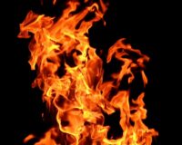 Облитый бензином мужчина загорелся в Новосибирской области и погиб