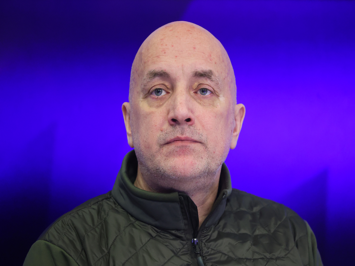 музей стекла в гусь-хрустальном. музей хрусталя в гусь-хрустальном стеклянные цветы. представь что историю про хрустальный букетик рассказала. представь что историю про хрустальный букетик рассказала. хрустальный букет гусь хрустальный музей.