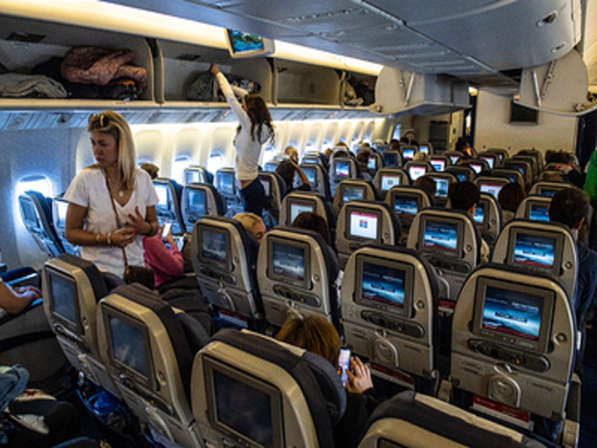 Самолет, пассажиры