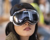 "Самые доступные цены": в России начались продажи Apple Vision Pro по розничной стоимости