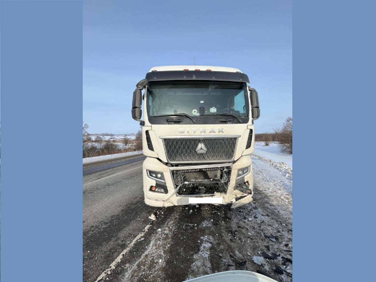 Травмы получили водитель и пассажирка «Лады Гранта»