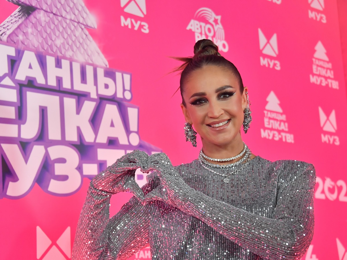 «Уже несколько раз занималась»: Ольга Бузова ошарашила фанатов подробностями личной жизни