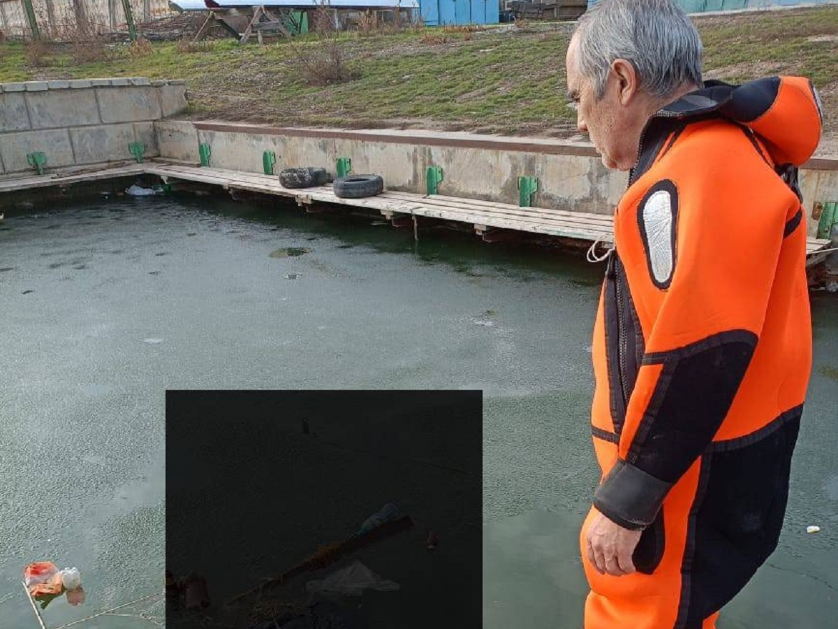 В Астрахани из городского канала достали тело неизвестной женщины