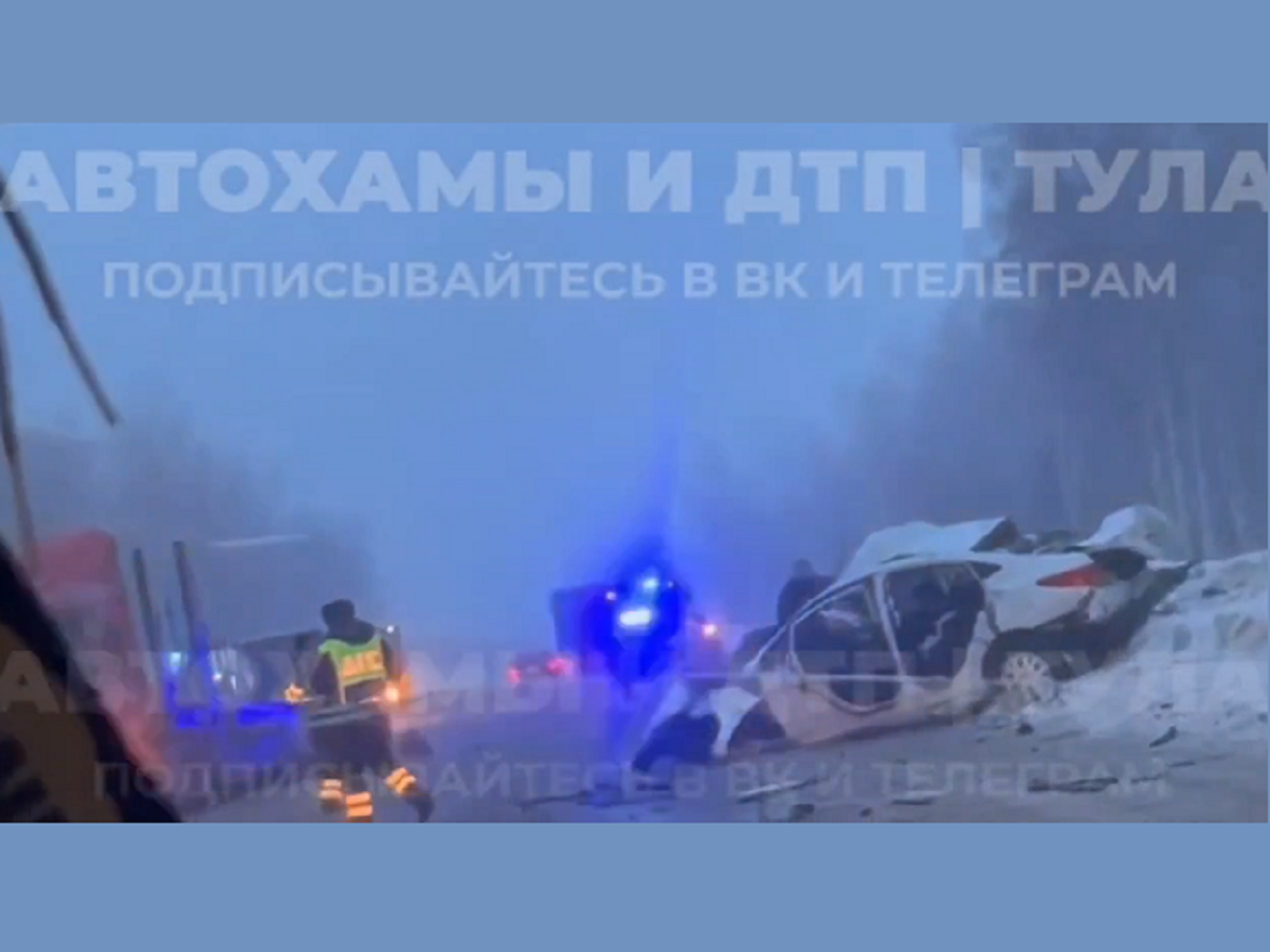 В Тульской области в тройной аварии погиб водитель легкового авто