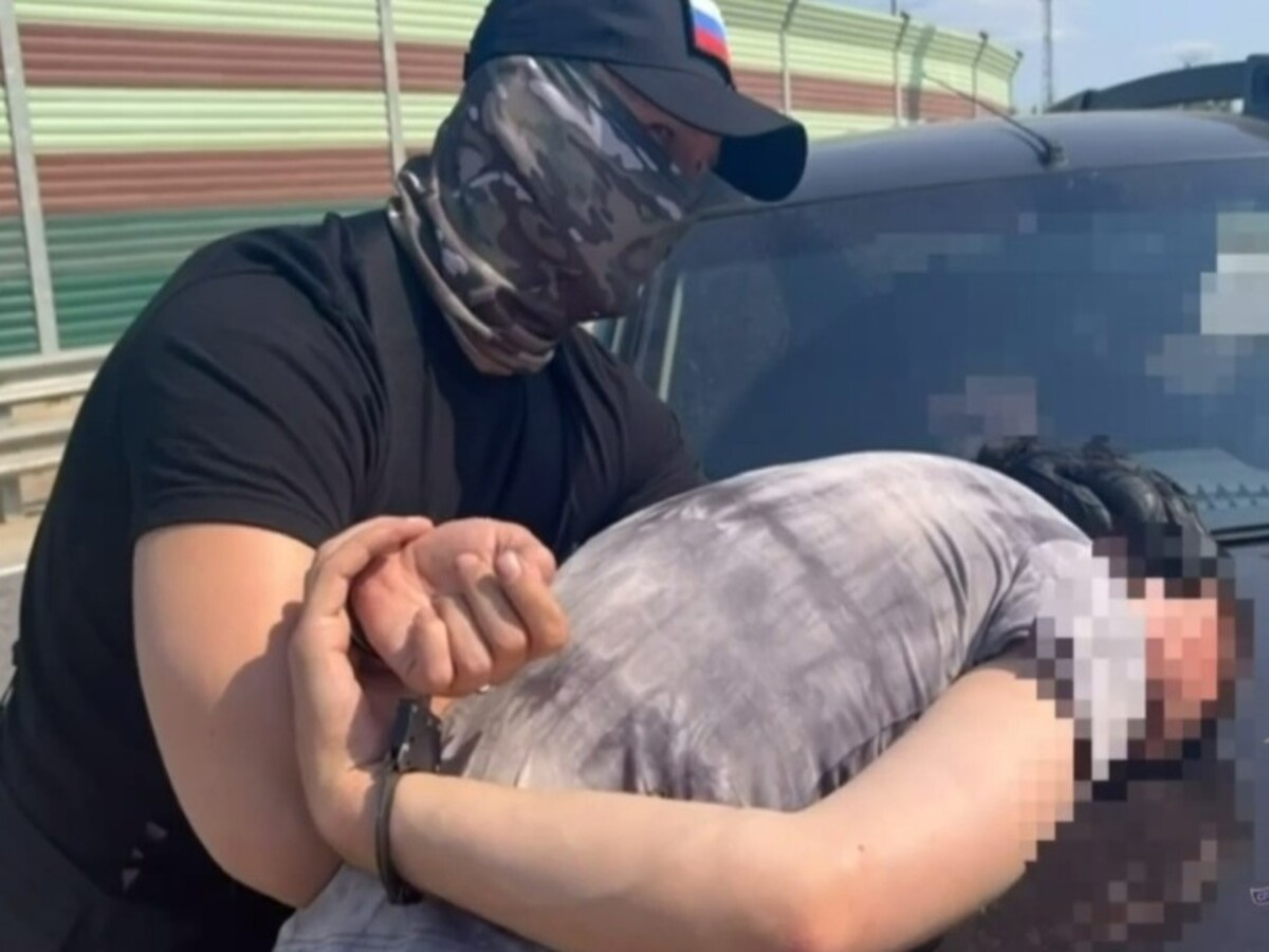 В Великом Новгороде за 10 кг «синтетики» наркокурьер получил 9 лет колонии