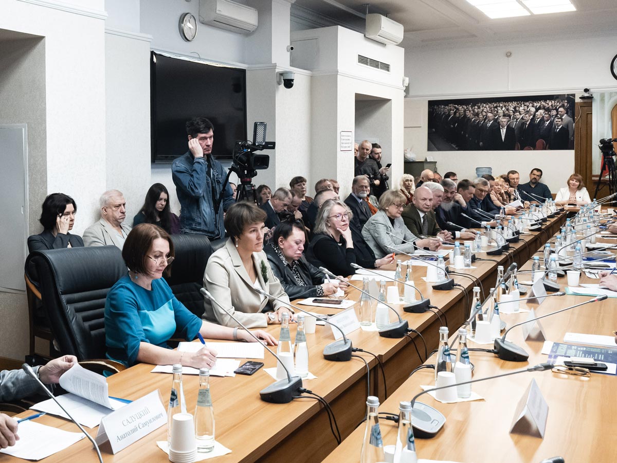 Законодательная защита писателей: путь к признанию и уважению