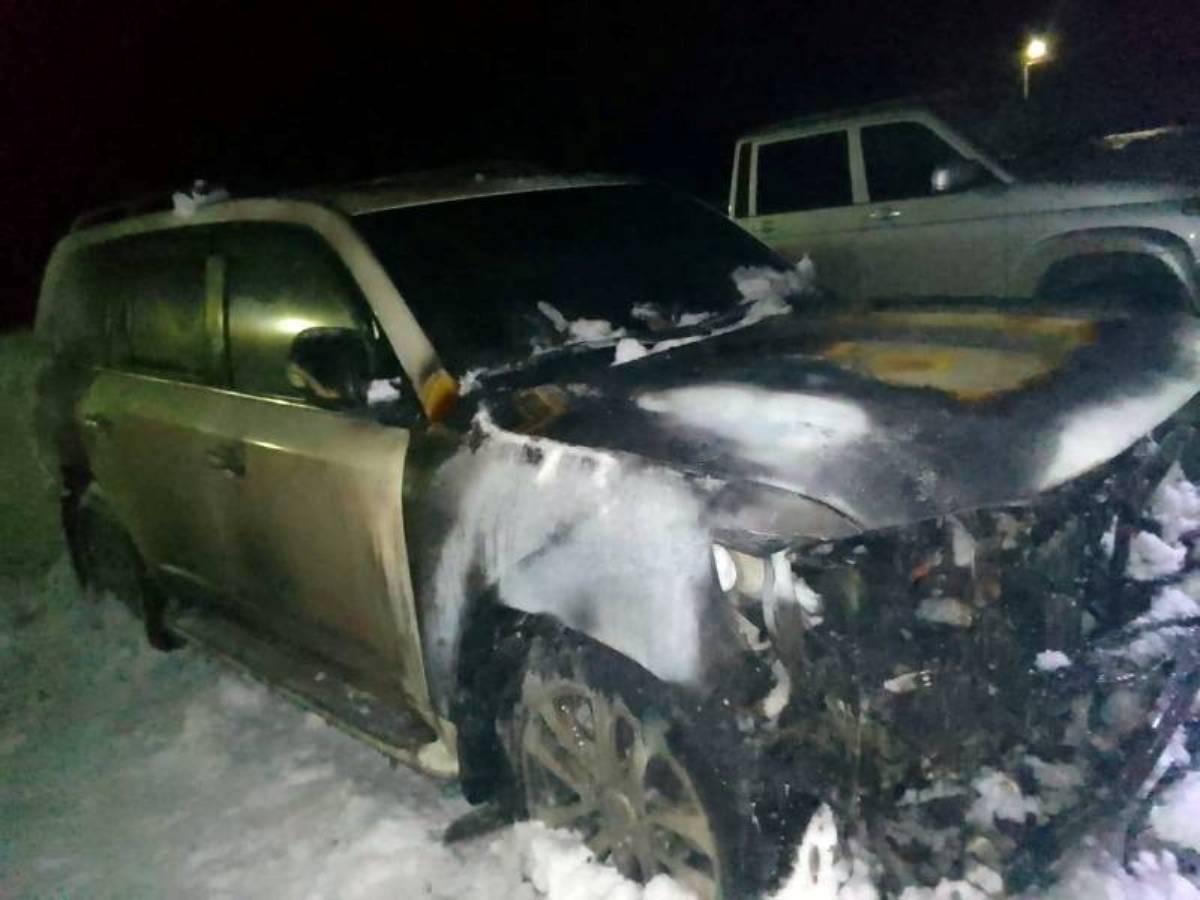 поджог Ленд Крузера