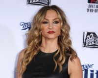 Стыдно будет потом: звезда «Клана Сопрано» погасила все долги за 5 минут на OnlyFans
