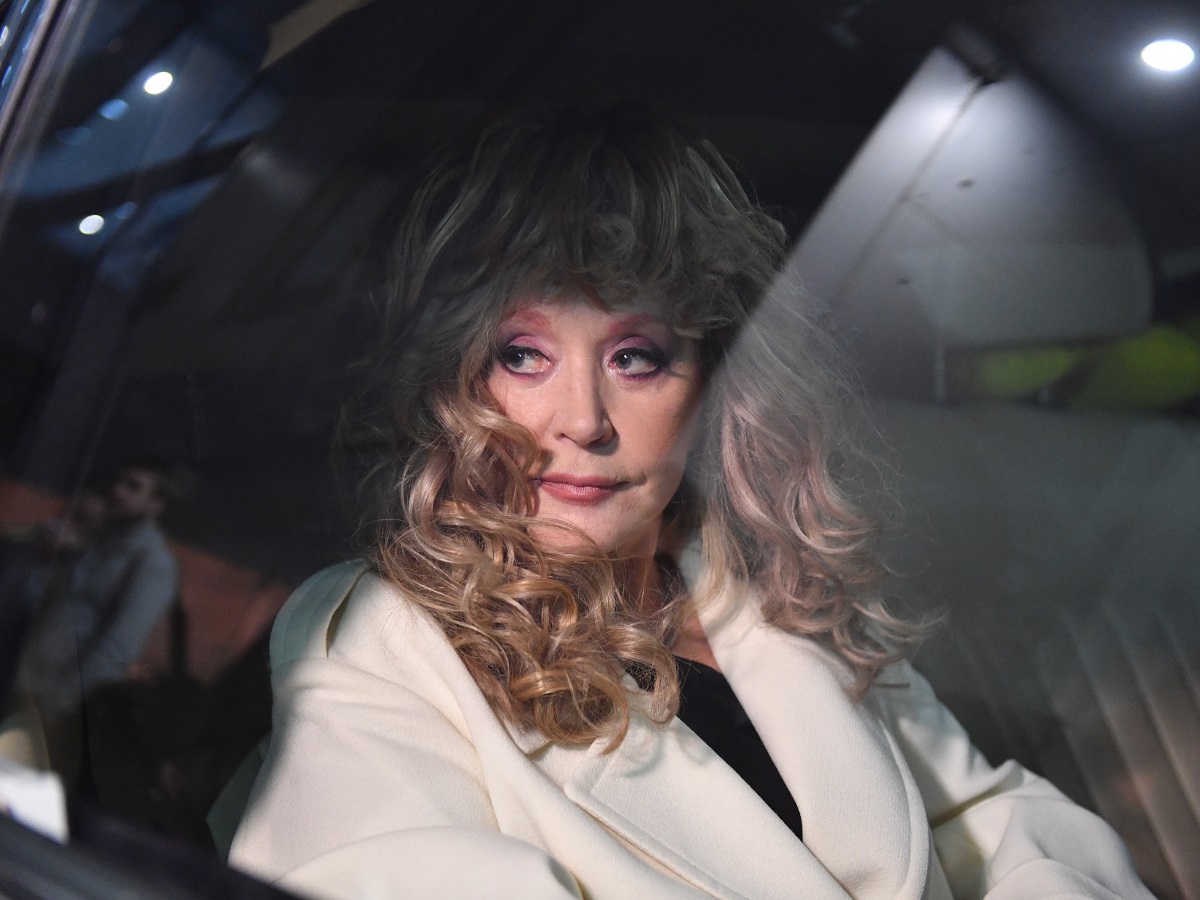 Подарок к юбилею: Аллу Пугачеву оригинально накажут за оскорбление россиян