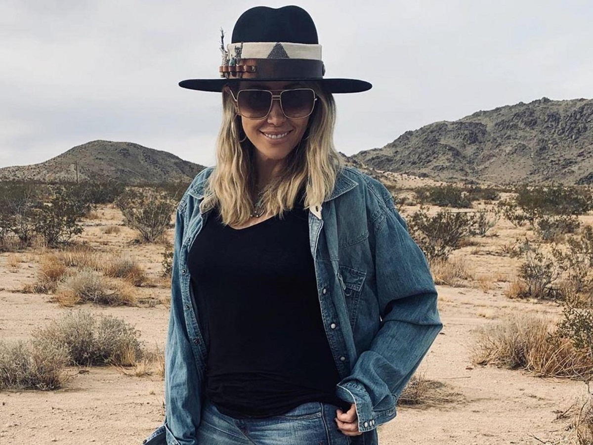 Ни стыда, ни совести: мать Майли Сайрус совратила парня дочери