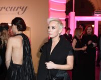 Будешь работать кем угодно: Чулпан Хаматова пожаловалась на большие проблемы в Латвии