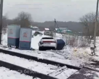 В Тамбовском округе на переезде локомотив протаранил «двенашку»