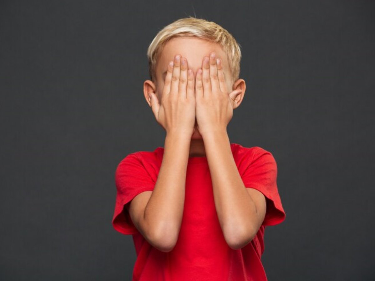 стрим 18+ при детях