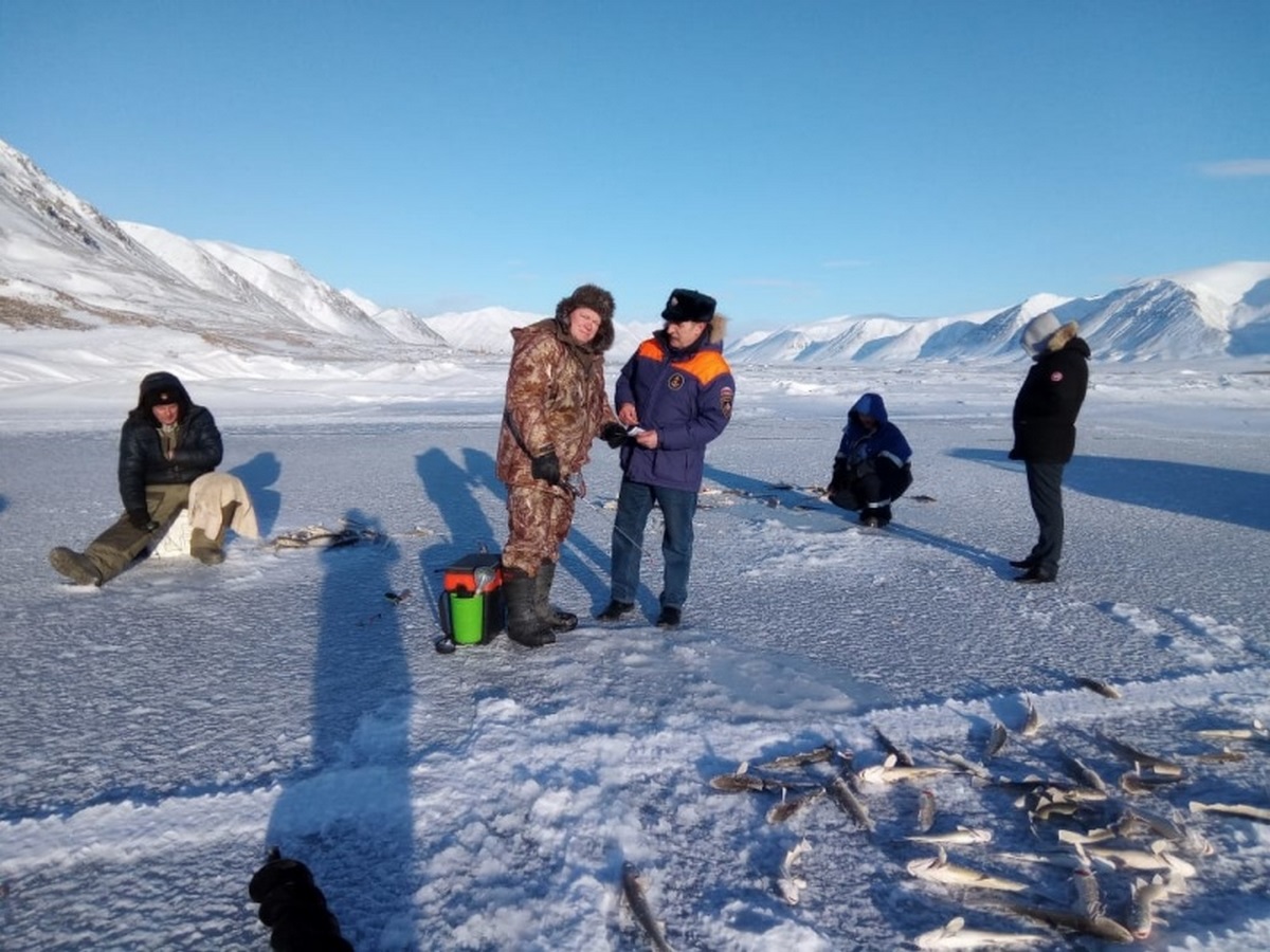 зимняя рыбалка на Чукотке