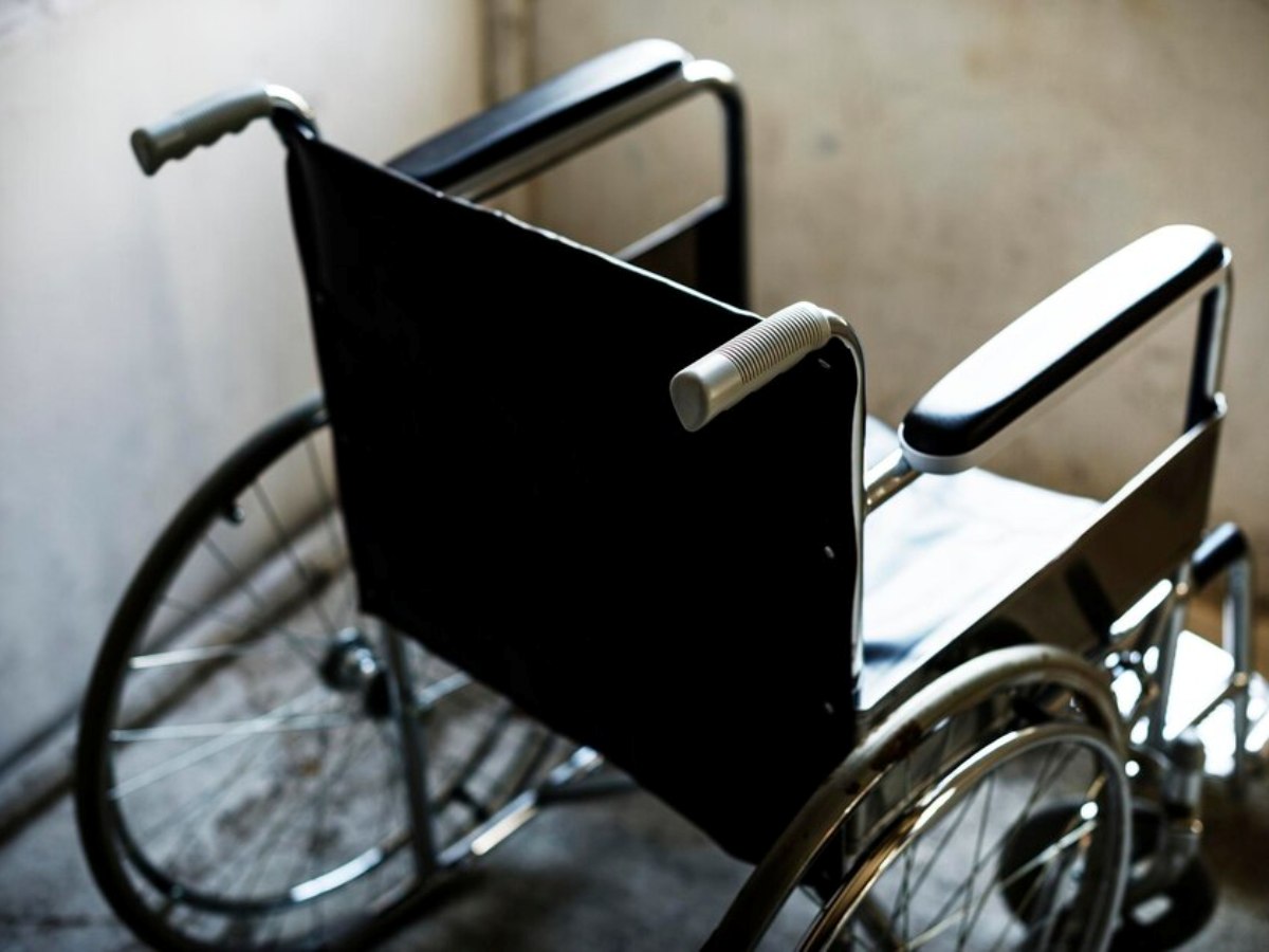 Инвалидная коляска