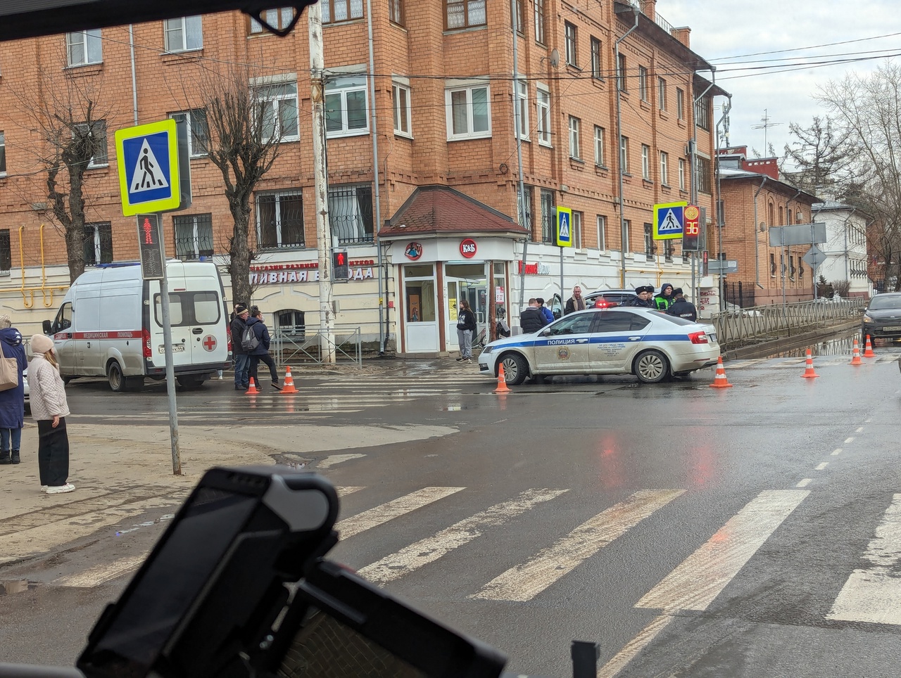 сбил коляску