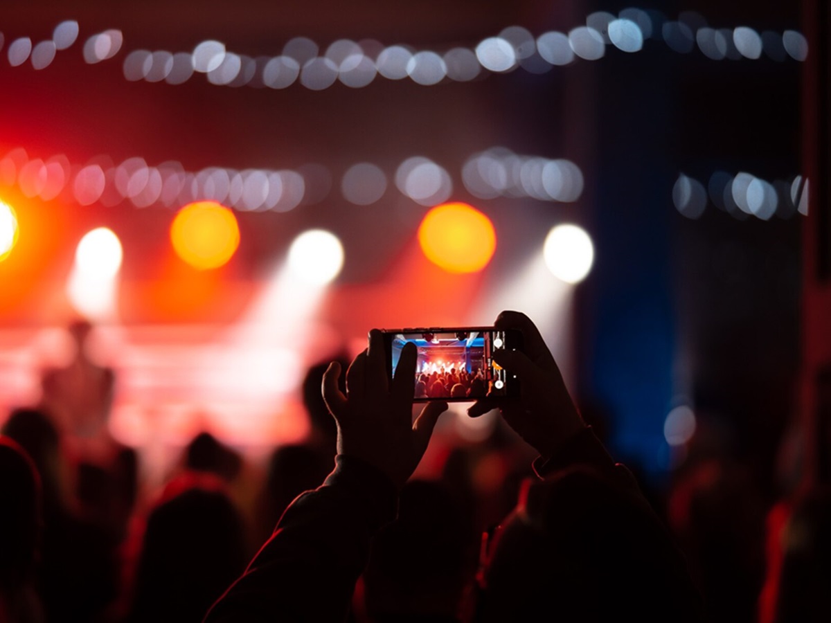 Такого дуэта зрители точно не ждали: Круг и Пьеха выступят на одной сцене в новом шоу