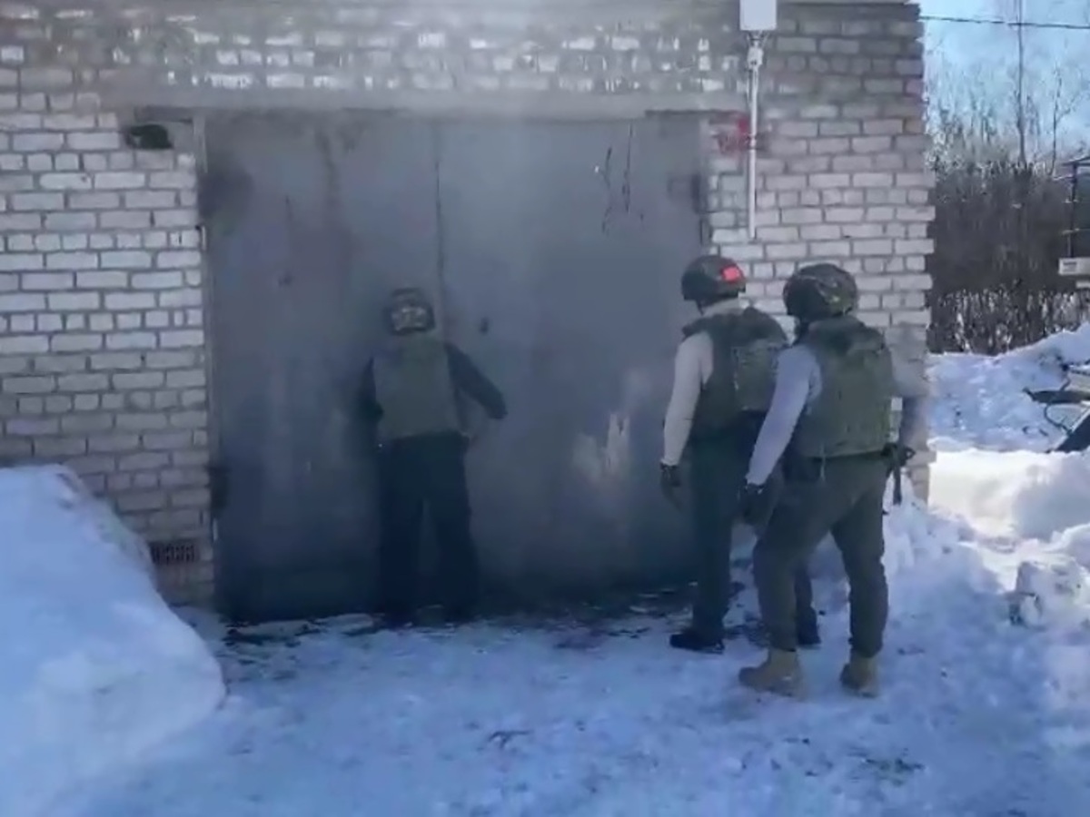 Штурм нарколаборатории