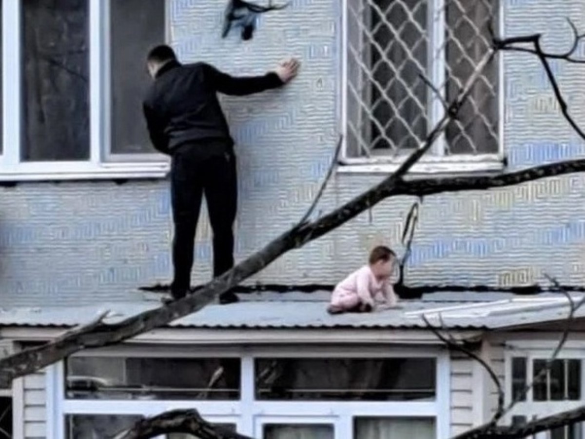 ребенок упал