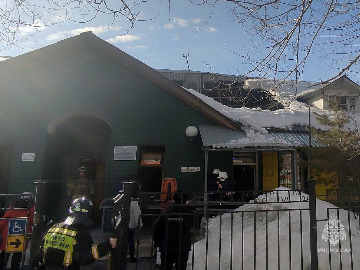 обрушение крыши в Челябинске