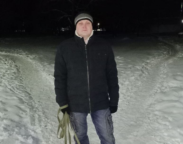 Работники торговли бывшими не бывают. Бывший работник не бывает. Шутки про деньги и богатство. Бывших кгбшников не бывает. Оплаты труда капиталистическую.