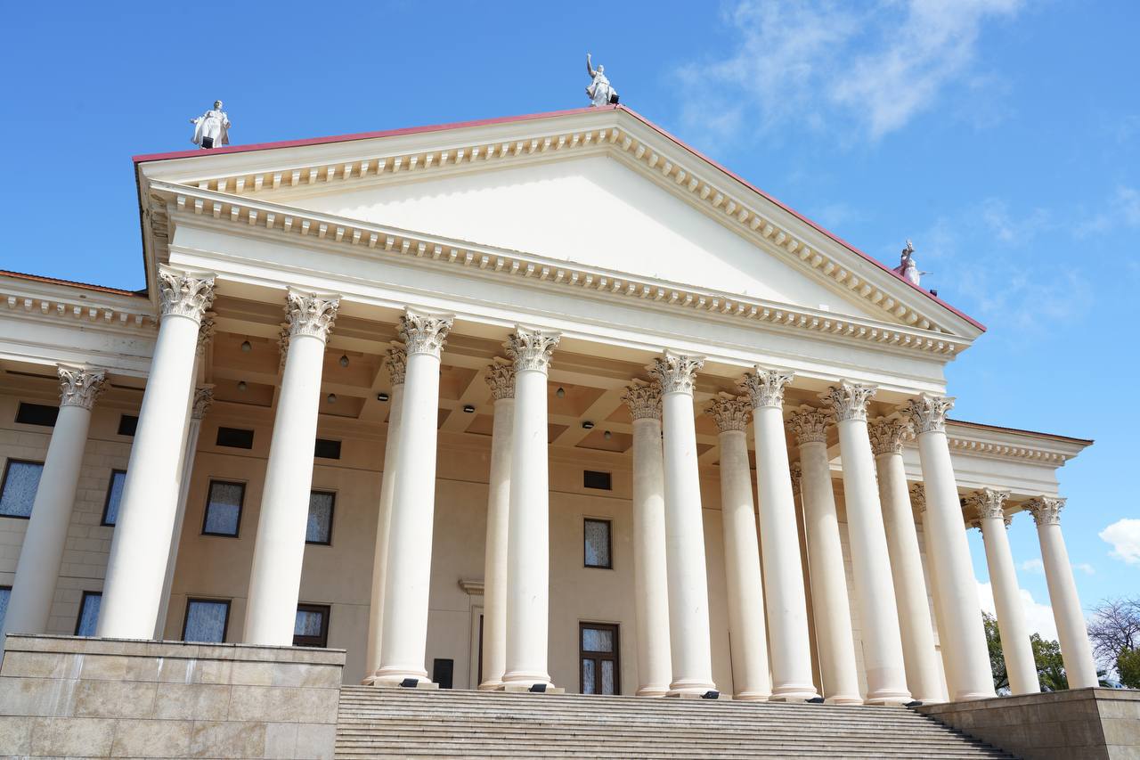 Зимний театр