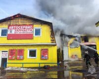 Пожар в автосервисе
