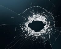 выстрел в стекло