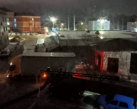 У жилого дома на Попова в Смоленске устроили круглосуточную разгрузку фур