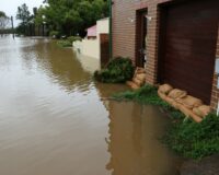 wes-warren-gngyvsjg7p4