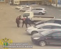 момент похищения двух мужчин в Артемё